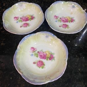 VINTAGE VANITY DISHES